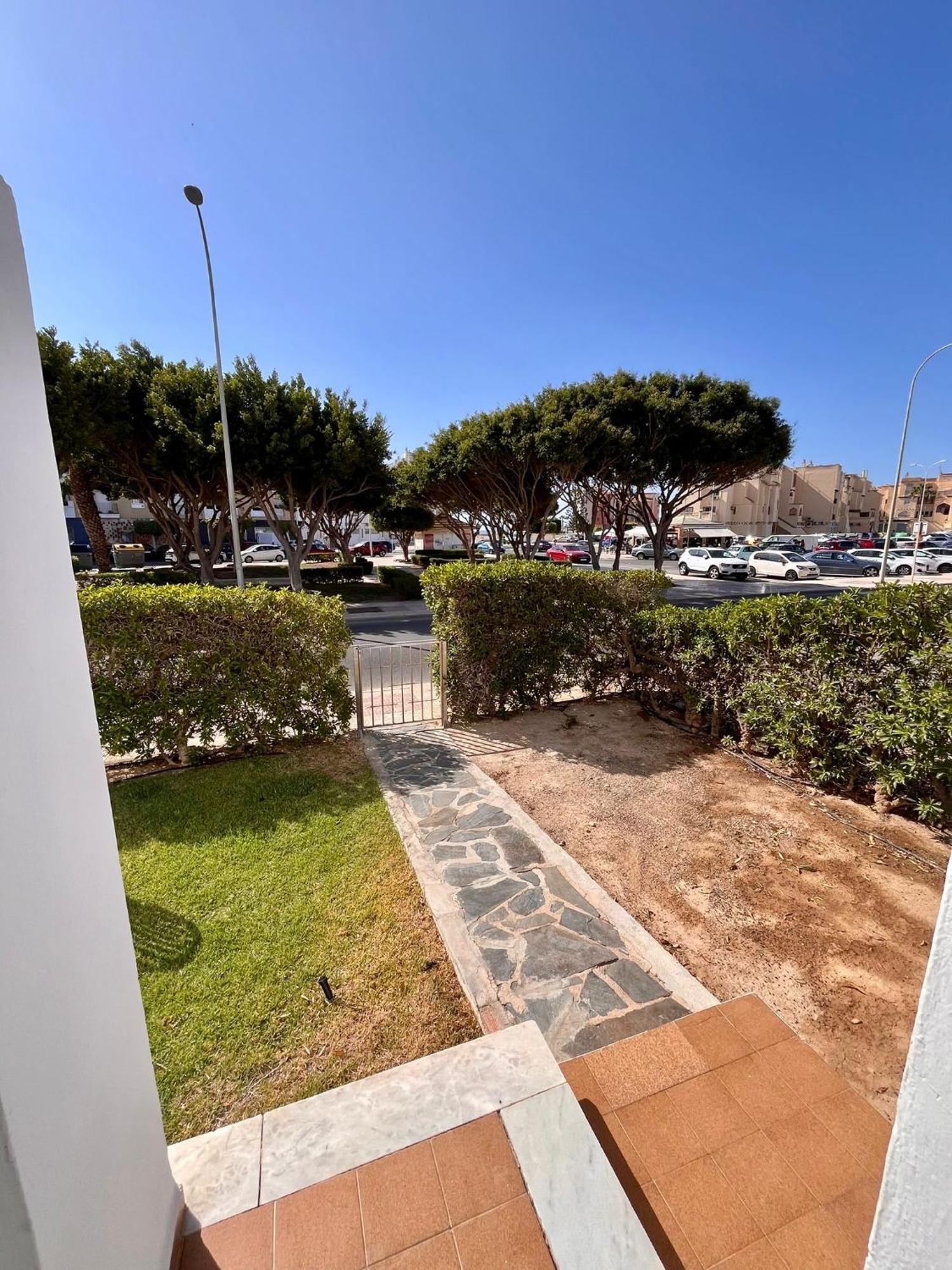 Vista Puerto 180 Appartement Roquetas de Mar Buitenkant foto